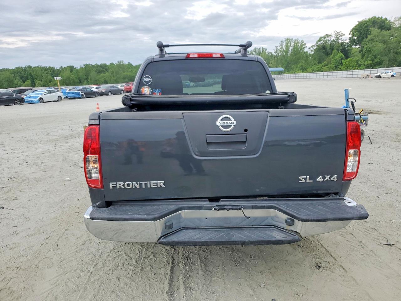 2011 NISSAN FRONTIER S photo 6