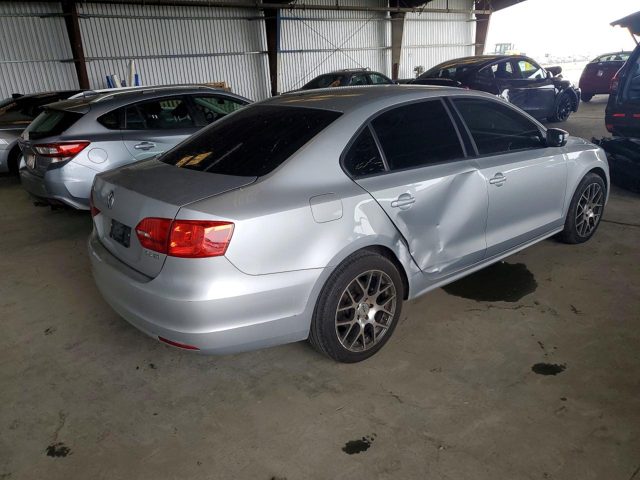 2012 VOLKSWAGEN JETTA SE photo 5