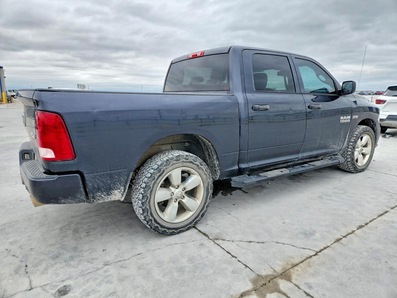 2015 RAM 1500 ST photo 7