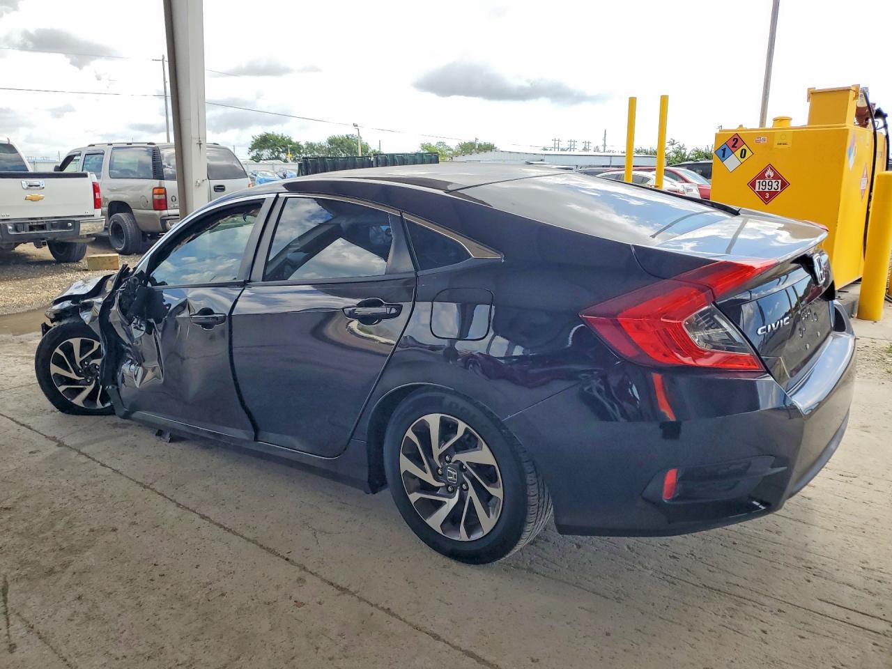 2016 HONDA CIVIC EX photo 3