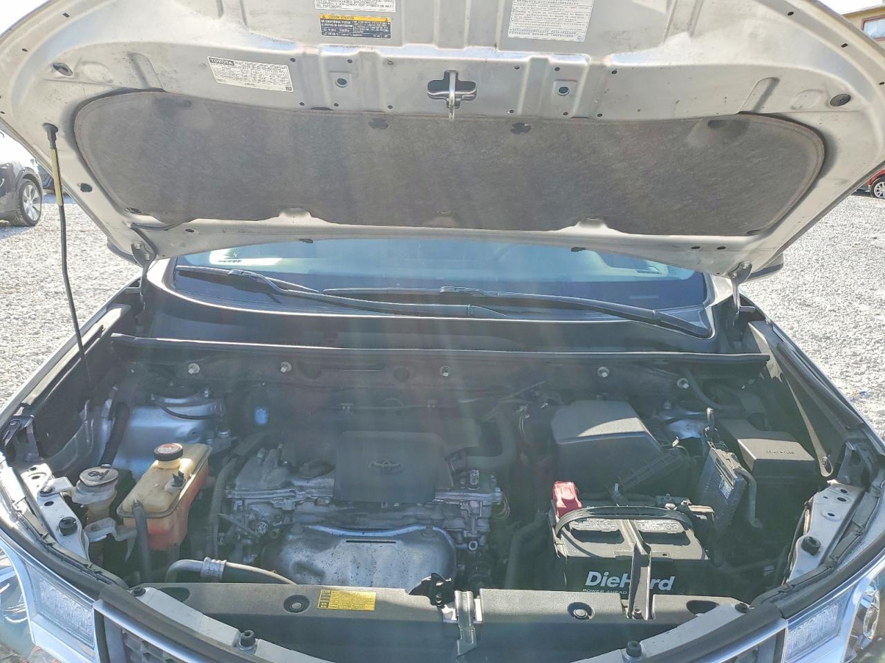 2015 TOYOTA RAV4 LE photo 31