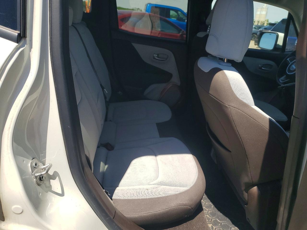 2015 JEEP RENEGADE LATITUDE photo 19