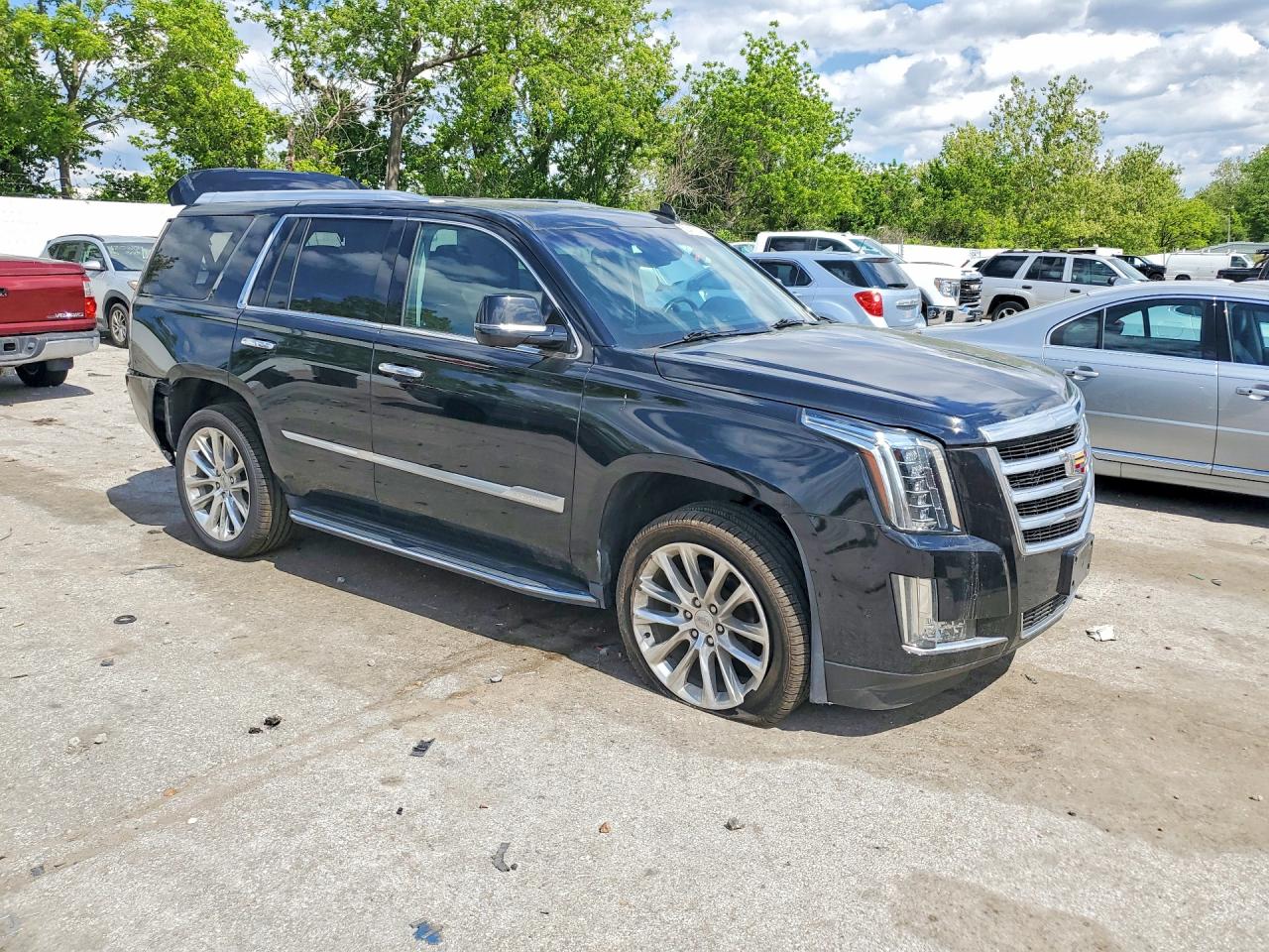 2019 CADILLAC ESCALADE LUXURY photo 7