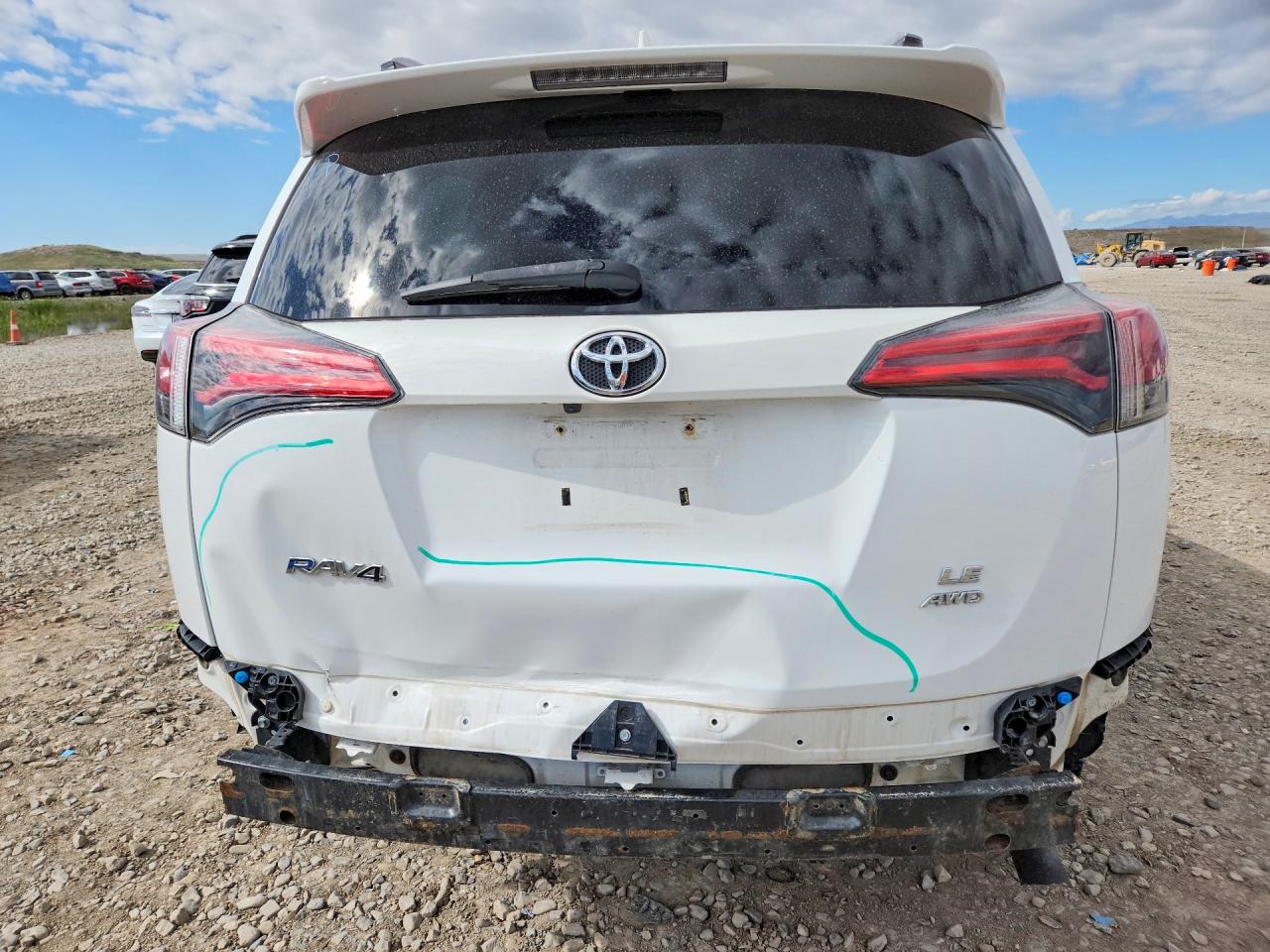2017 TOYOTA RAV4 LE photo 6