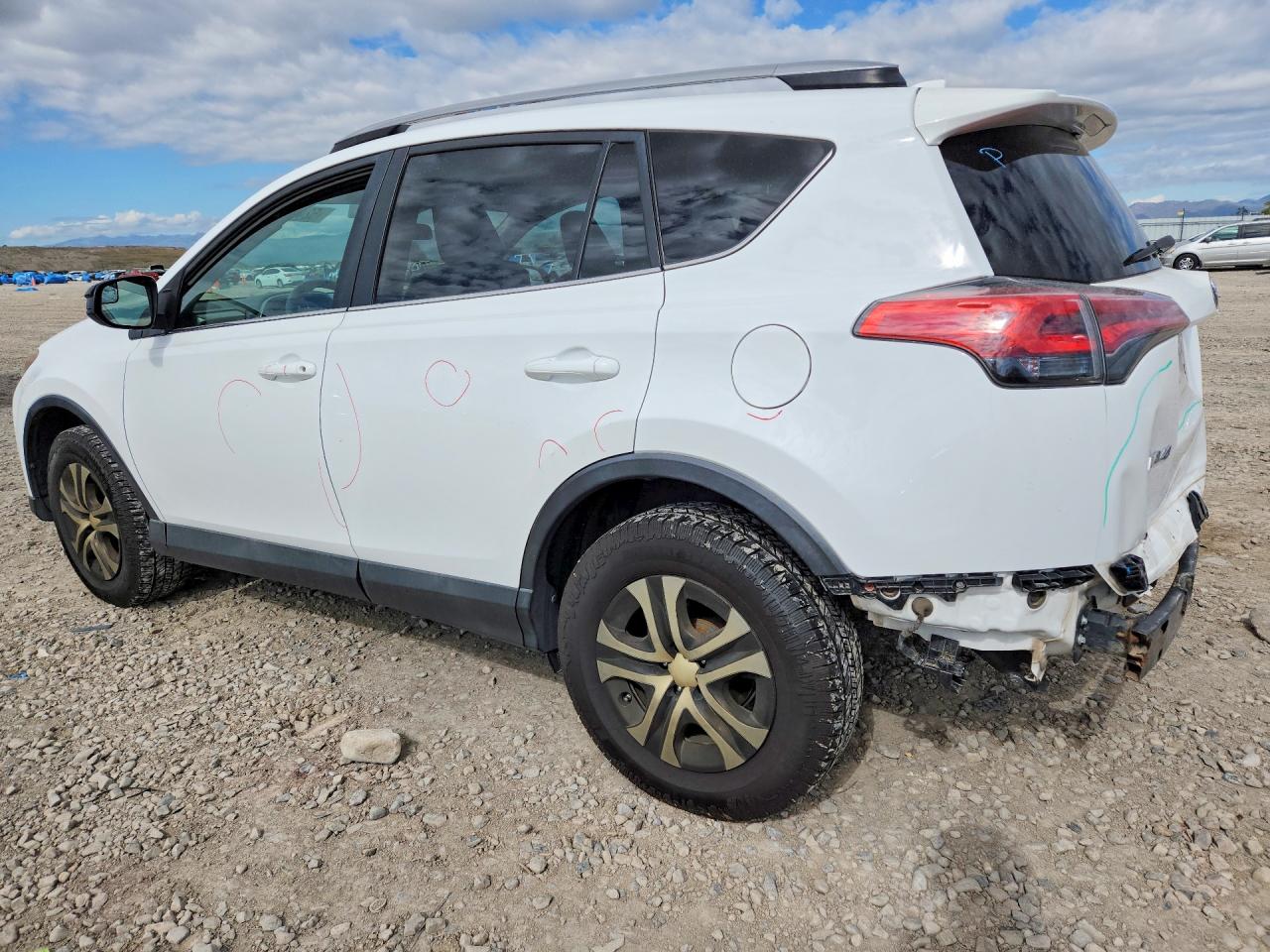 2017 TOYOTA RAV4 LE photo 2