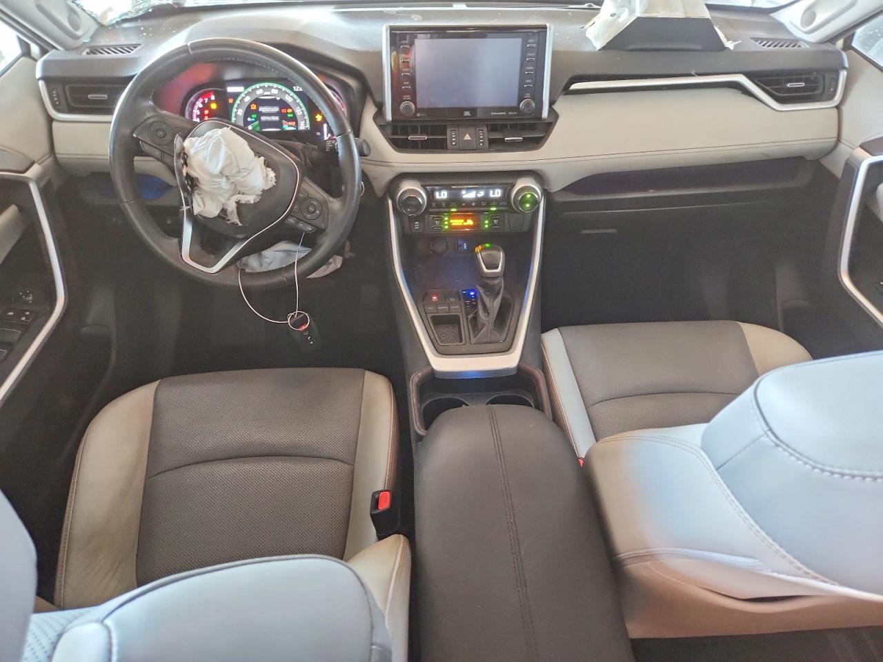 2019 TOYOTA RAV4 LIMITED photo 15