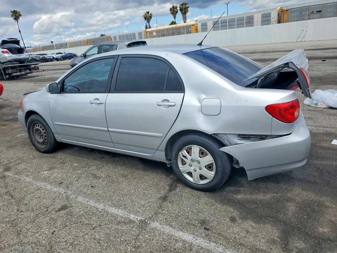 2007 TOYOTA COROLLA LE photo 4