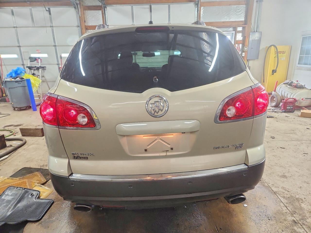 2009 BUICK ENCLAVE CX photo 16