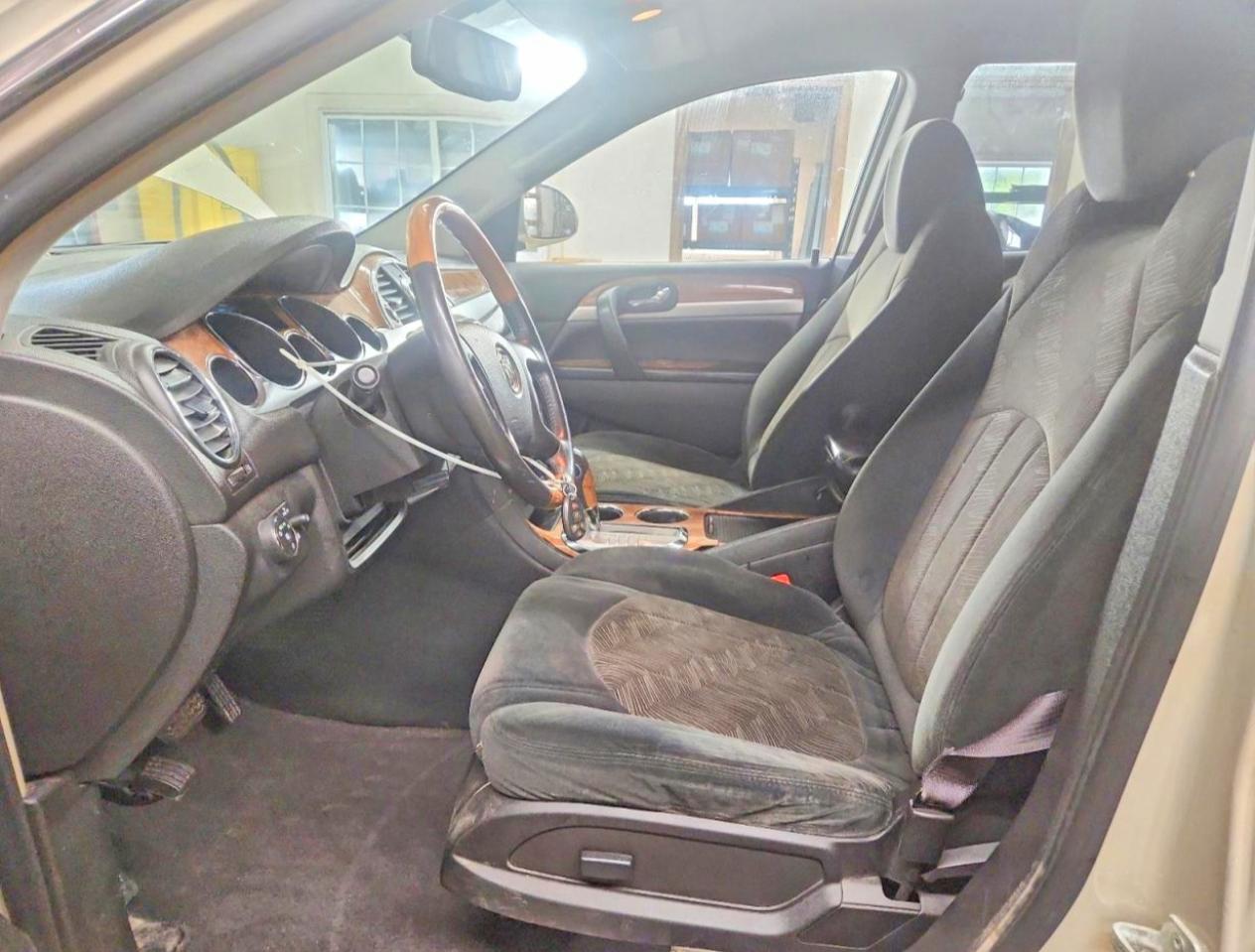 2009 BUICK ENCLAVE CX photo 19
