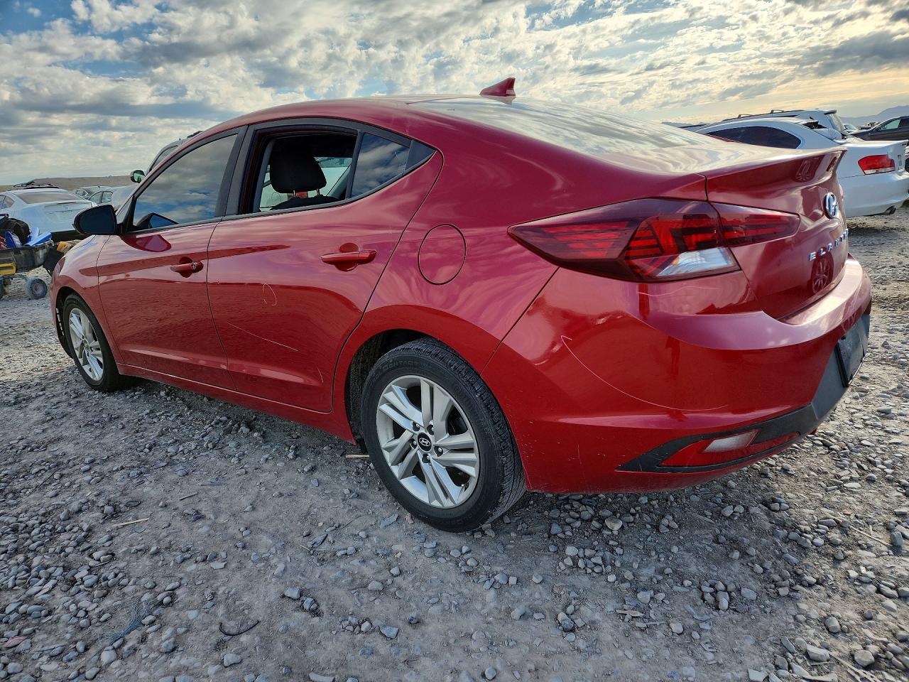 2020 HYUNDAI ELANTRA SEL photo 4