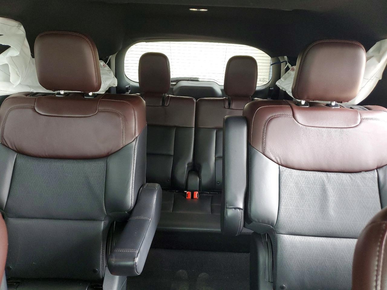 2020 FORD EXPLORER PLATINUM photo 28