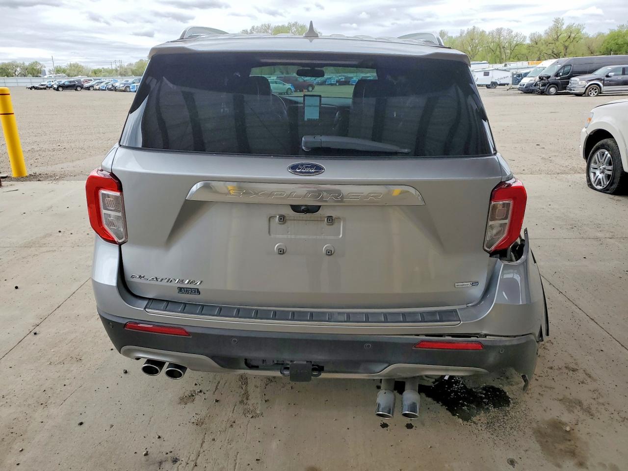 2020 FORD EXPLORER PLATINUM photo 16