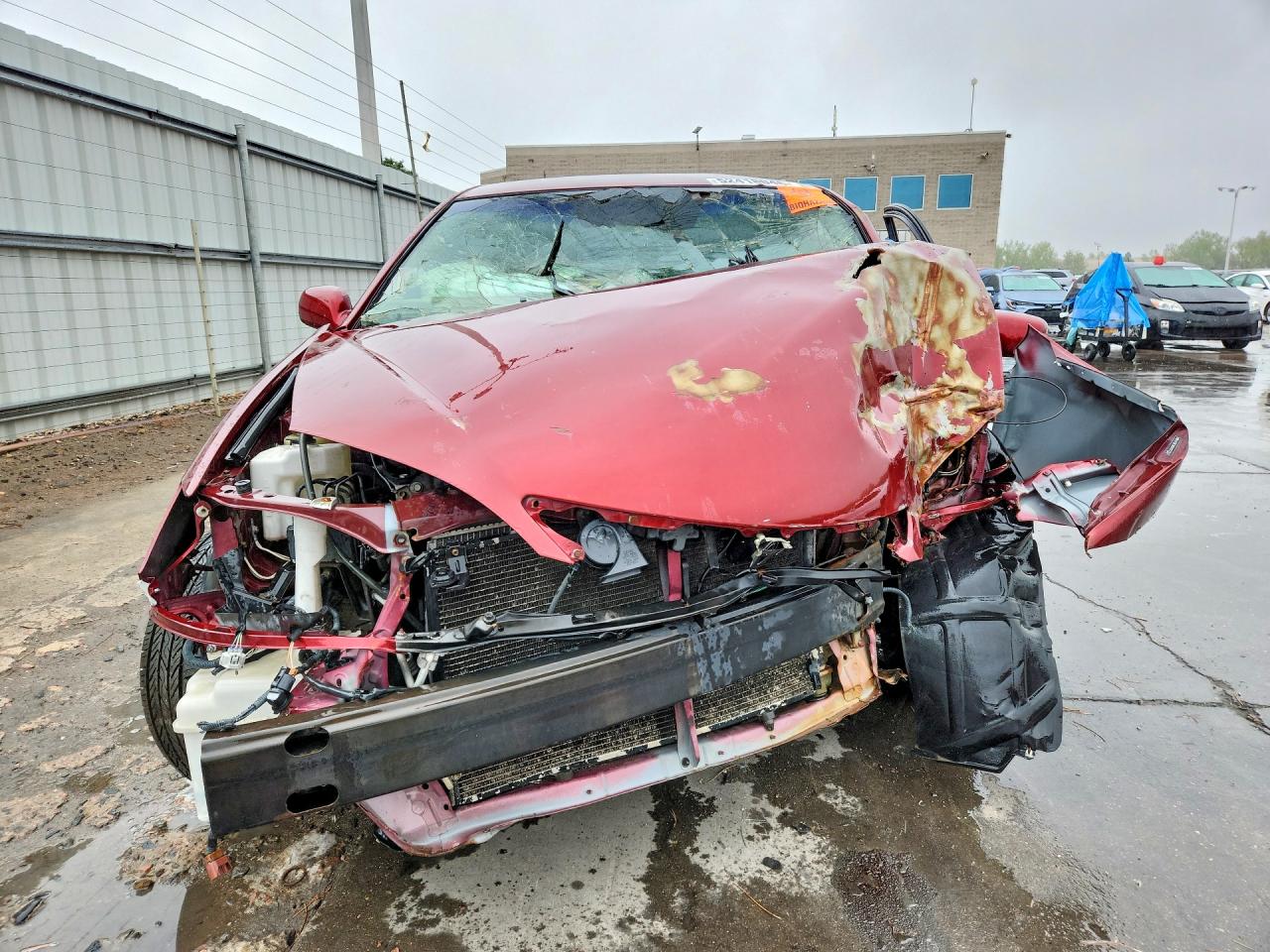 2004 TOYOTA CAMRY LE photo 9