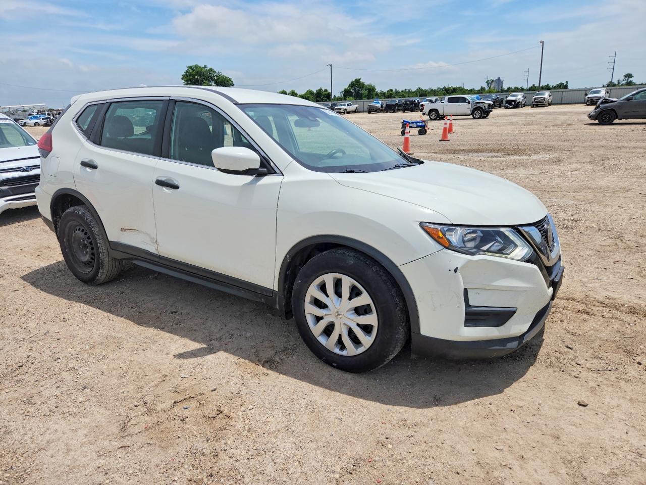 2020 NISSAN ROGUE S photo 7
