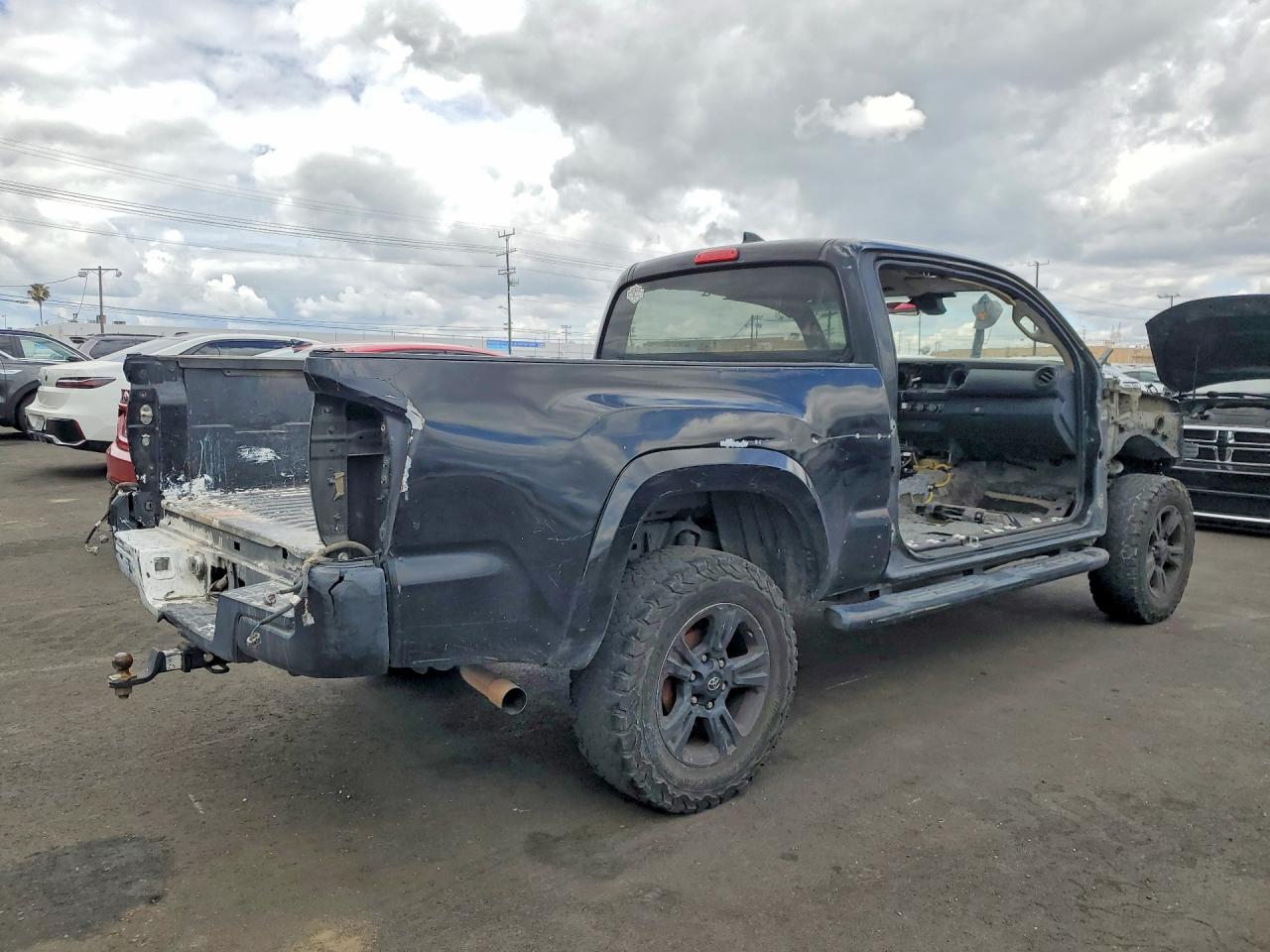 2019 TOYOTA TACOMA SR photo 5