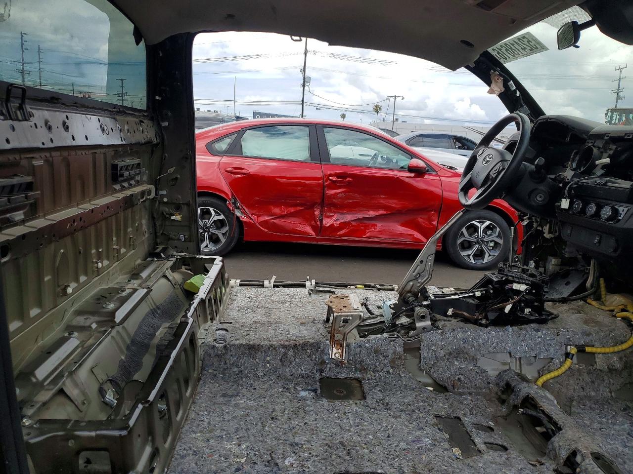 2019 TOYOTA TACOMA SR photo 19