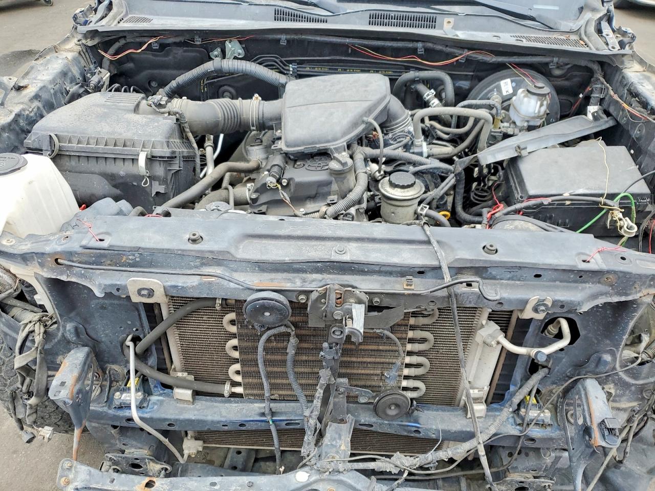 2019 TOYOTA TACOMA SR photo 21