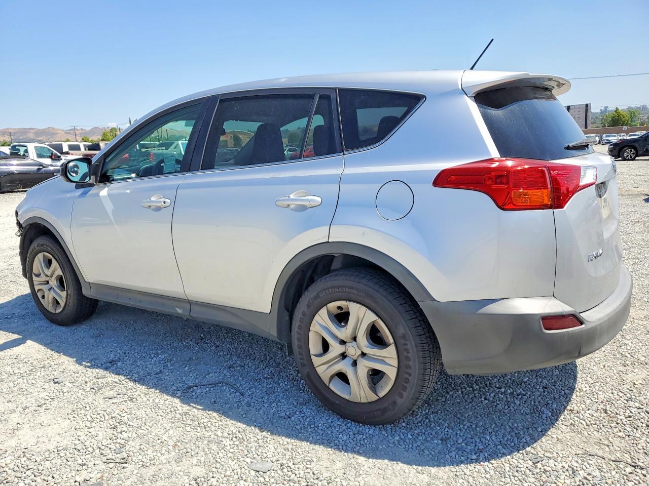 2015 TOYOTA RAV4 LE photo 3