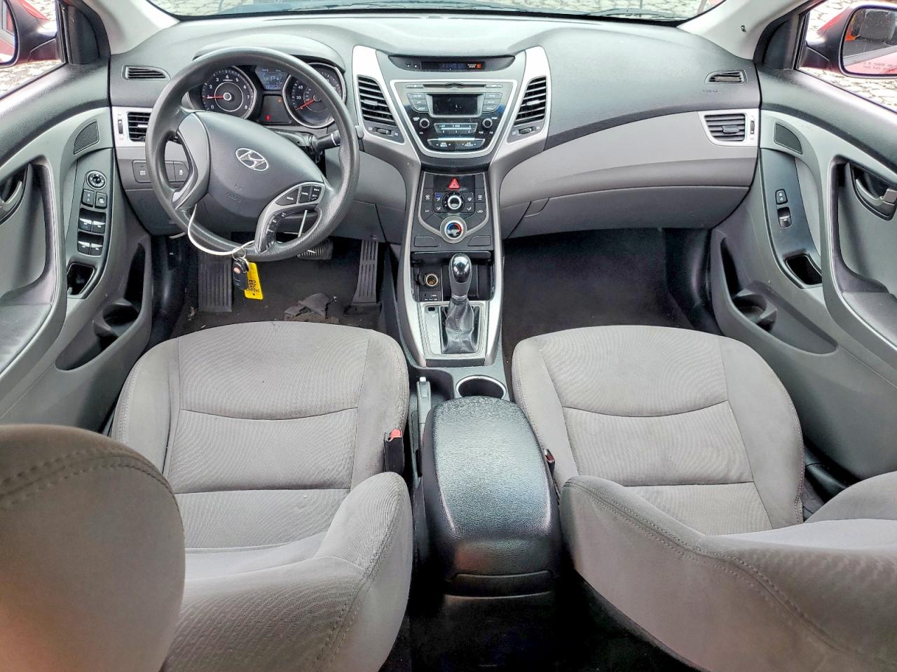 2015 HYUNDAI ELANTRA SE photo 22