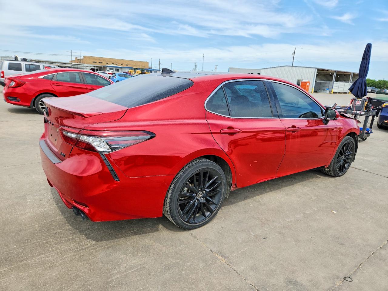2022 TOYOTA CAMRY XSE photo 3