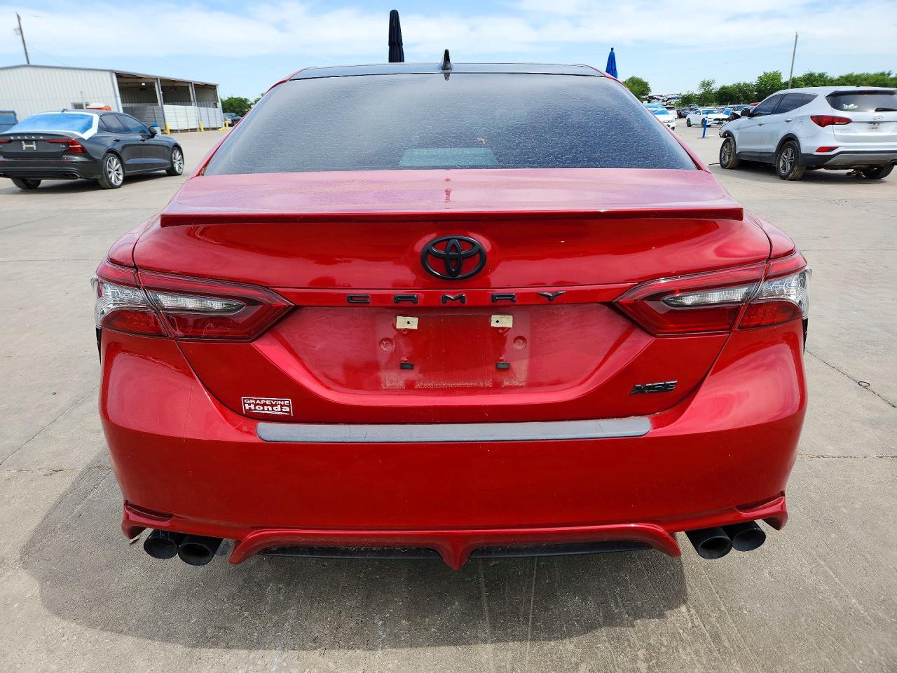 2022 TOYOTA CAMRY XSE photo 6