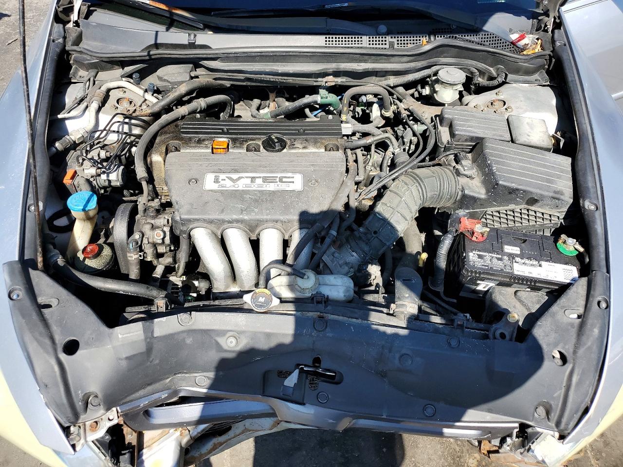 2005 HONDA ACCORD LX photo 21