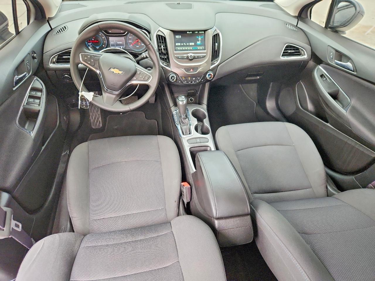 2017 CHEVROLET CRUZE LT photo 15