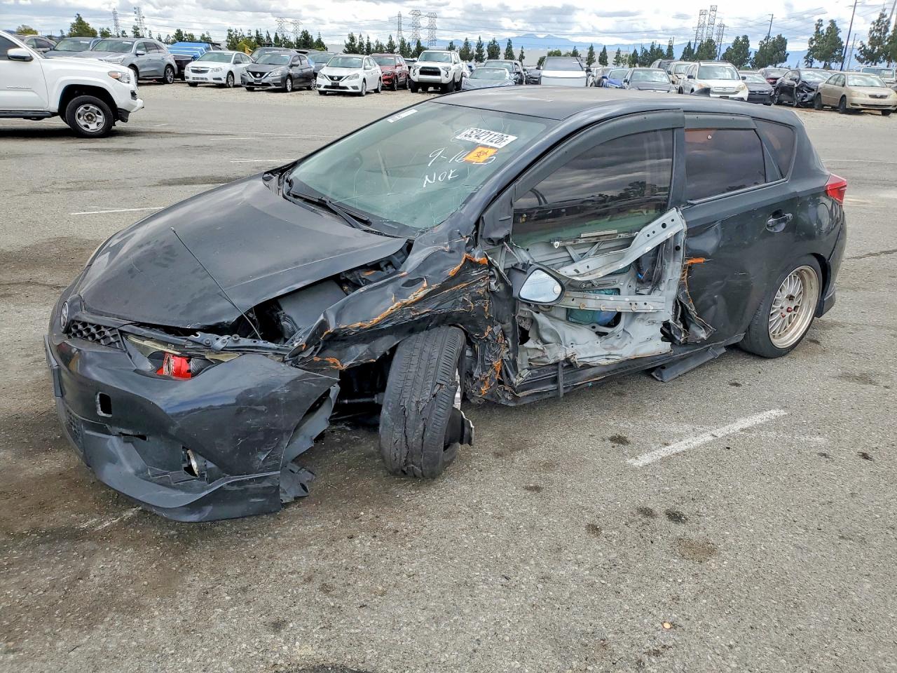 2016 TOYOTA SCION