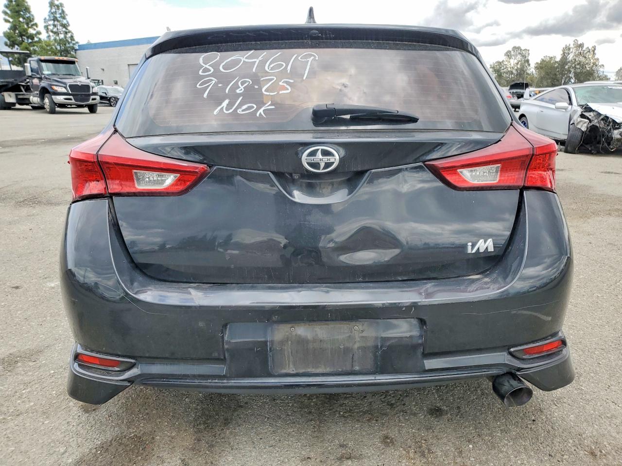 2016 TOYOTA SCION photo 6