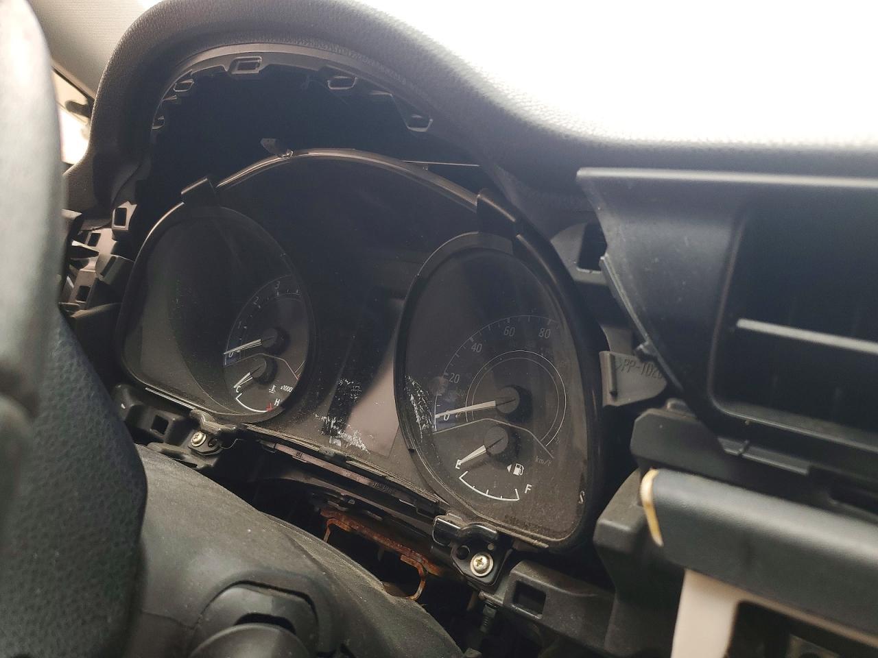 2016 TOYOTA SCION photo 9
