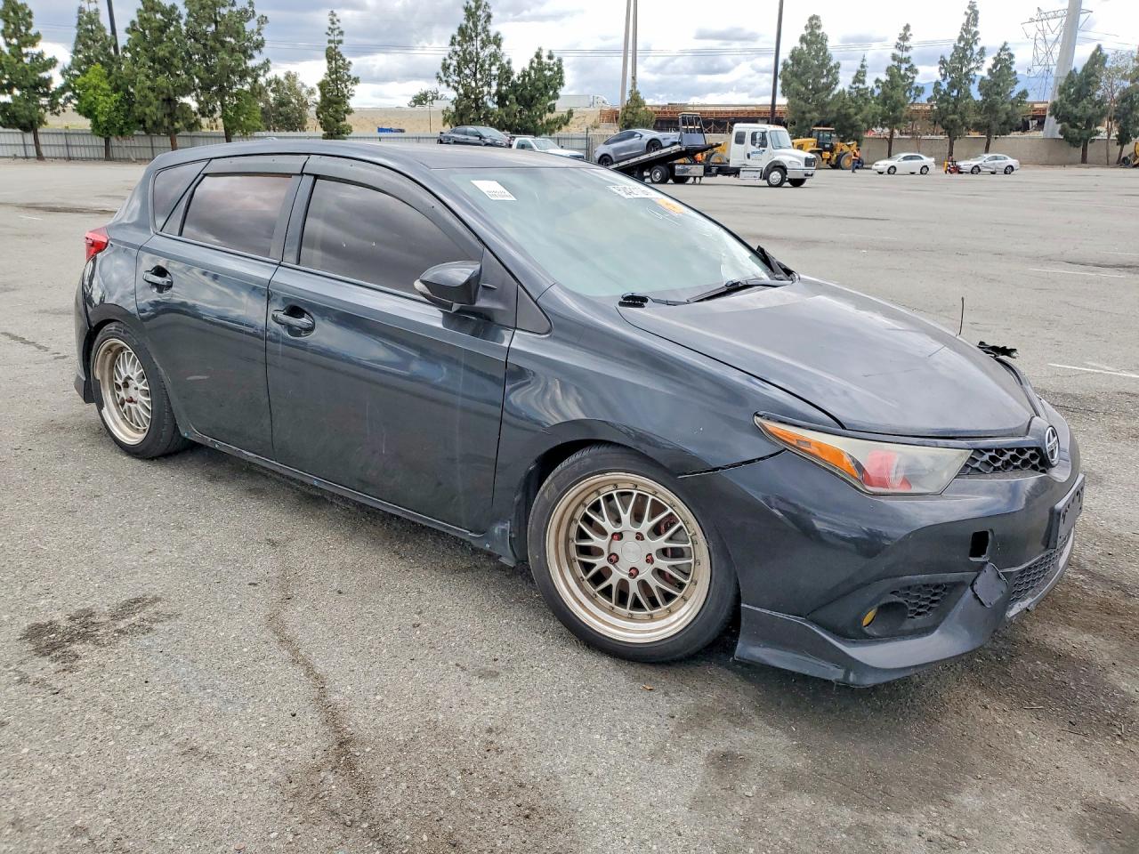 2016 TOYOTA SCION photo 4