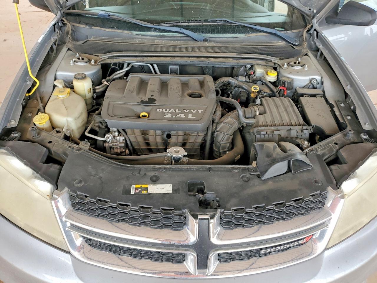 2014 DODGE AVENGER SE photo 21