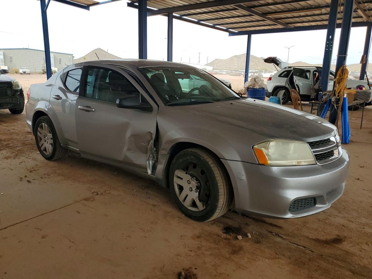 2014 DODGE AVENGER SE photo 7