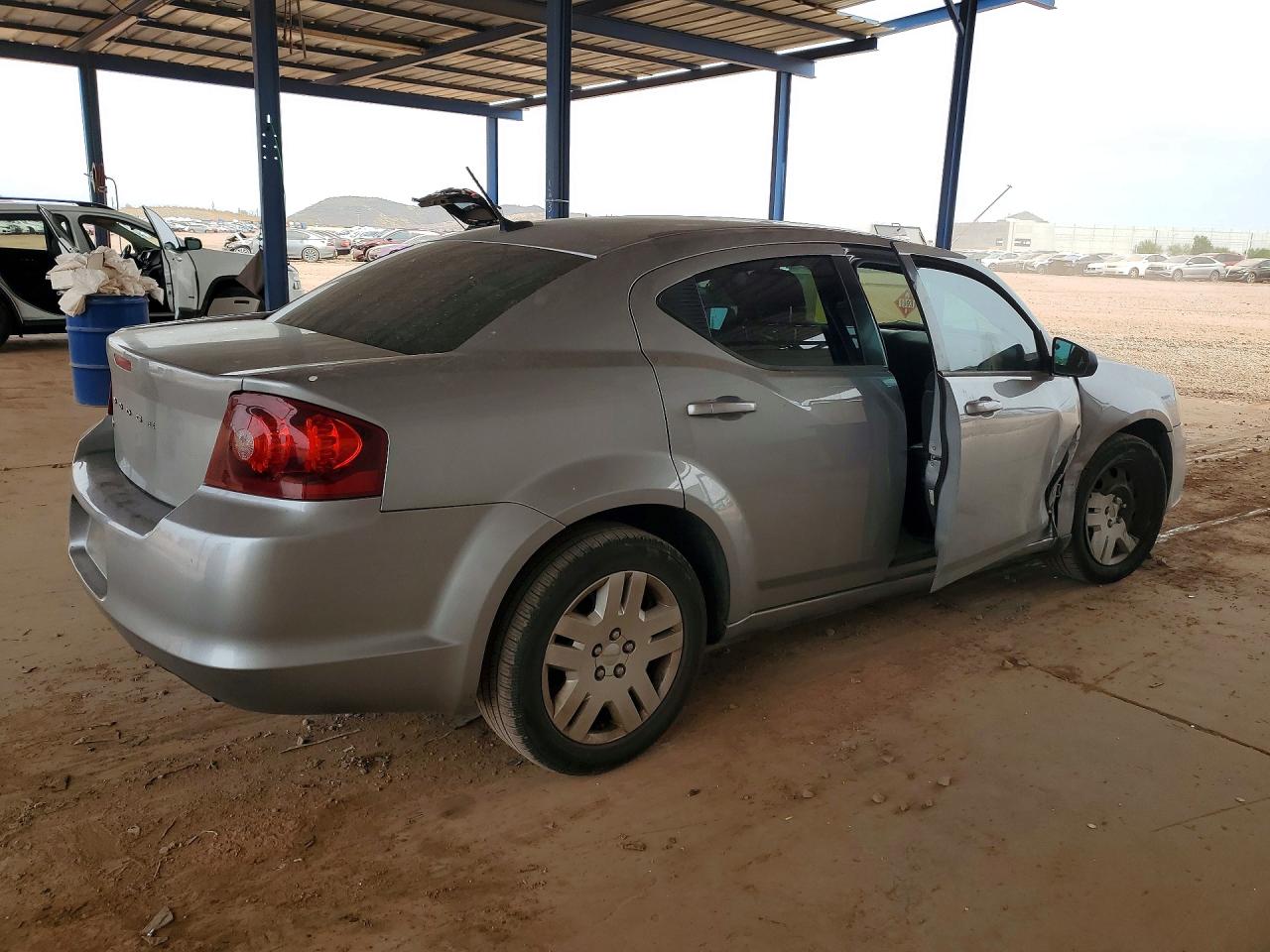 2014 DODGE AVENGER SE photo 5