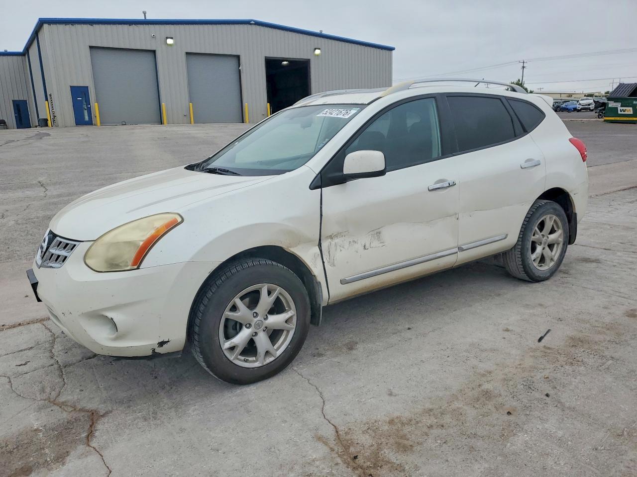 2011 NISSAN ROGUE