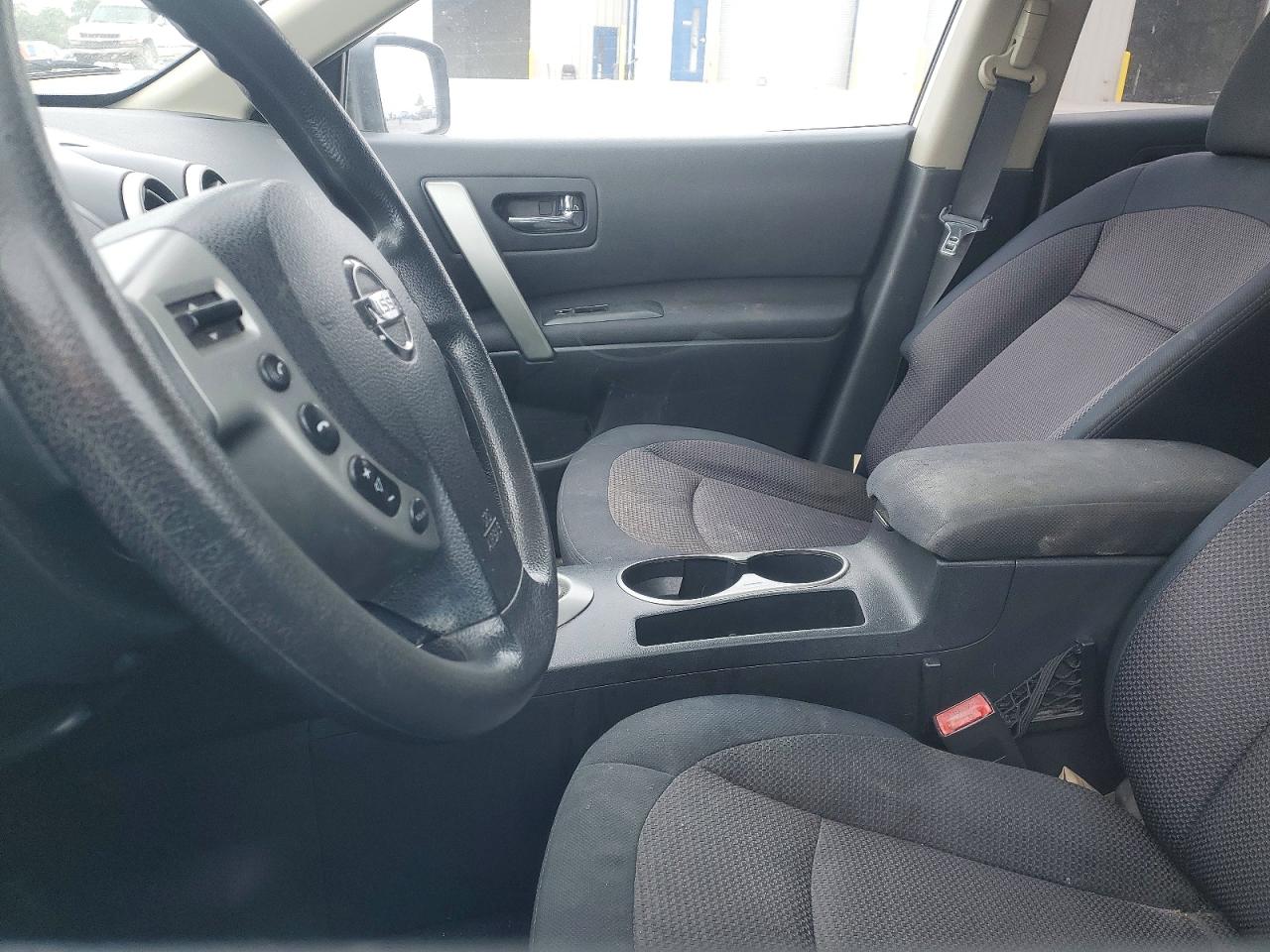 2011 NISSAN ROGUE S photo 13