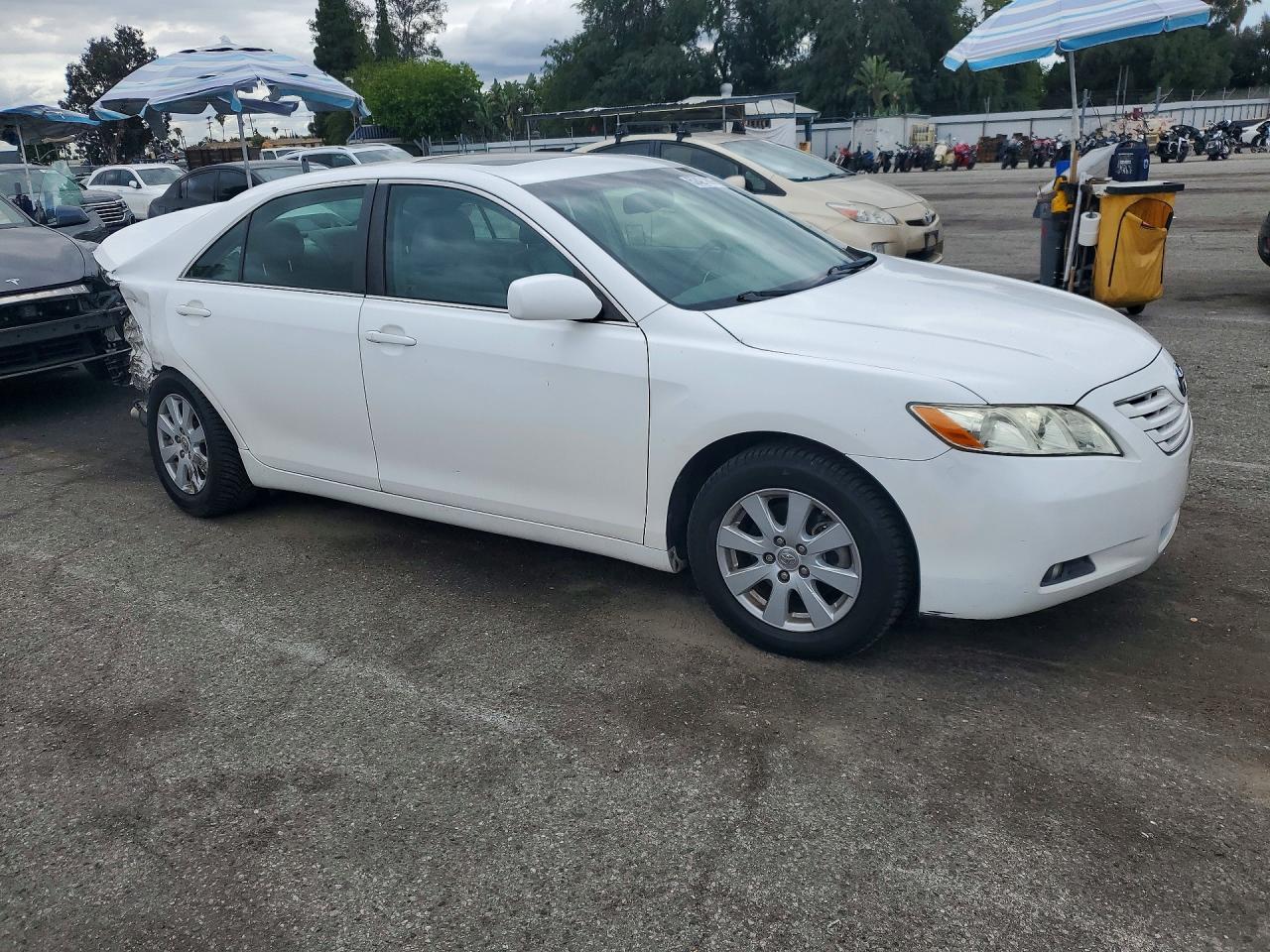 2009 TOYOTA CAMRY XLE photo 7