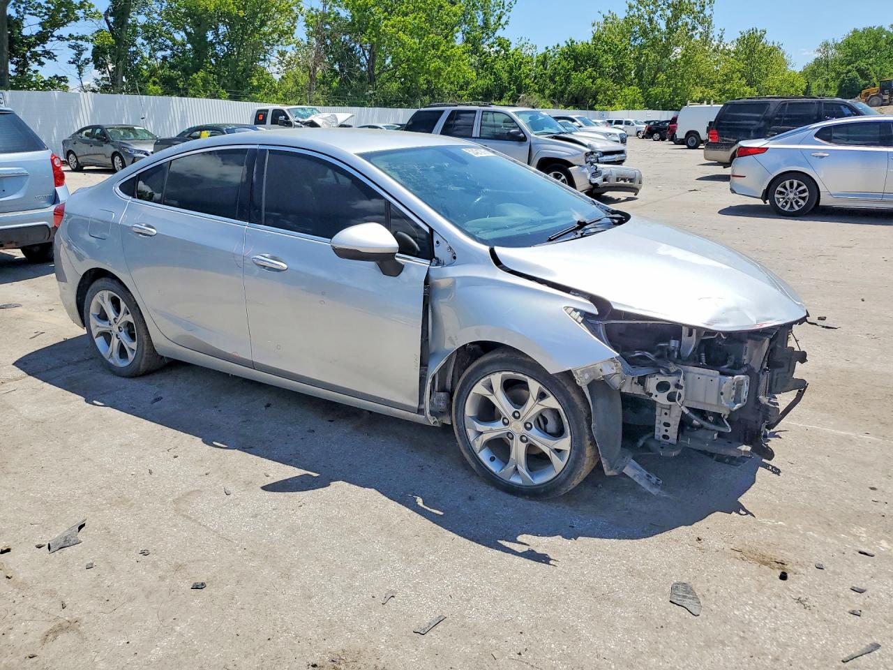 2017 CHEVROLET CRUZE PREMIER photo 7