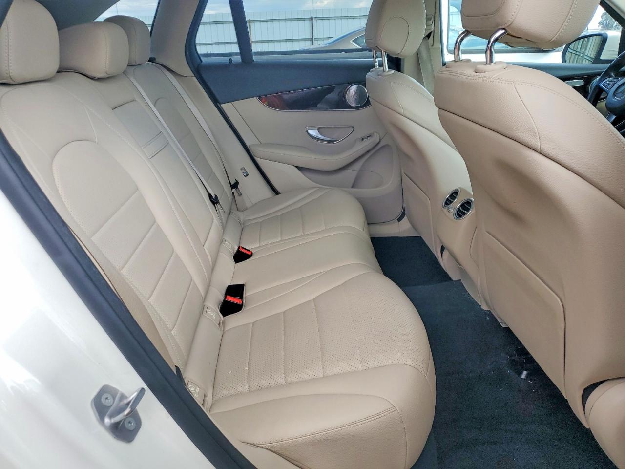 2017 MERCEDES-BENZ GLC 300 4MATIC photo 21