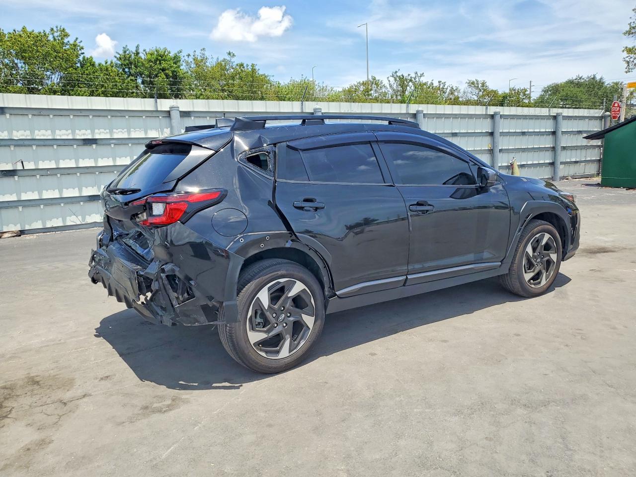 2024 SUBARU CROSSTREK LIMITED photo 5