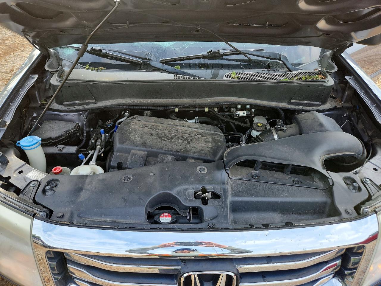 2015 HONDA PILOT LX photo 21