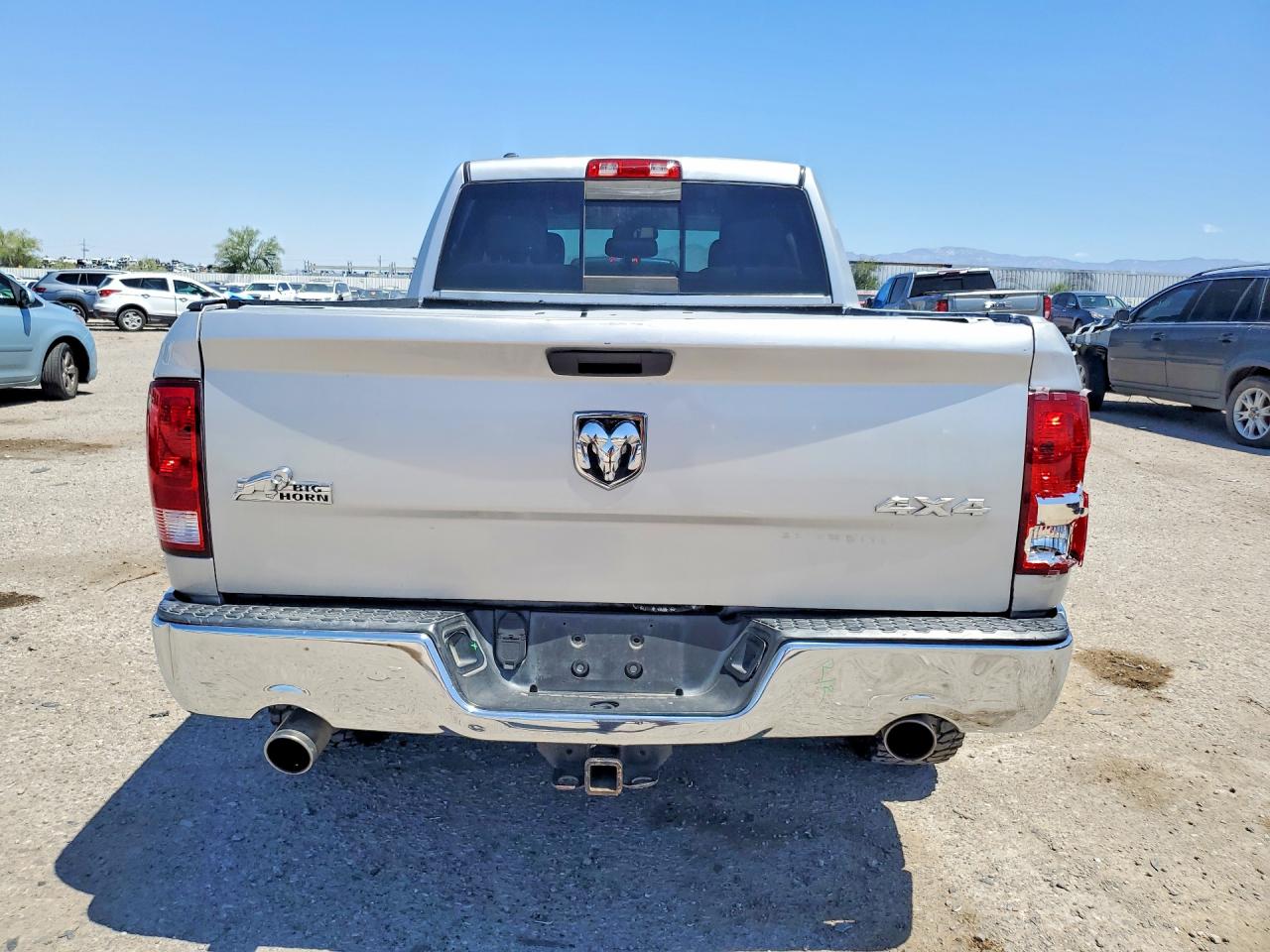 2016 RAM 1500 SLT photo 11