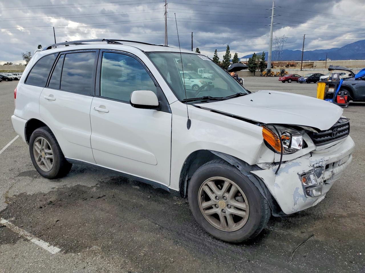 2002 TOYOTA RAV4 BASE photo 7
