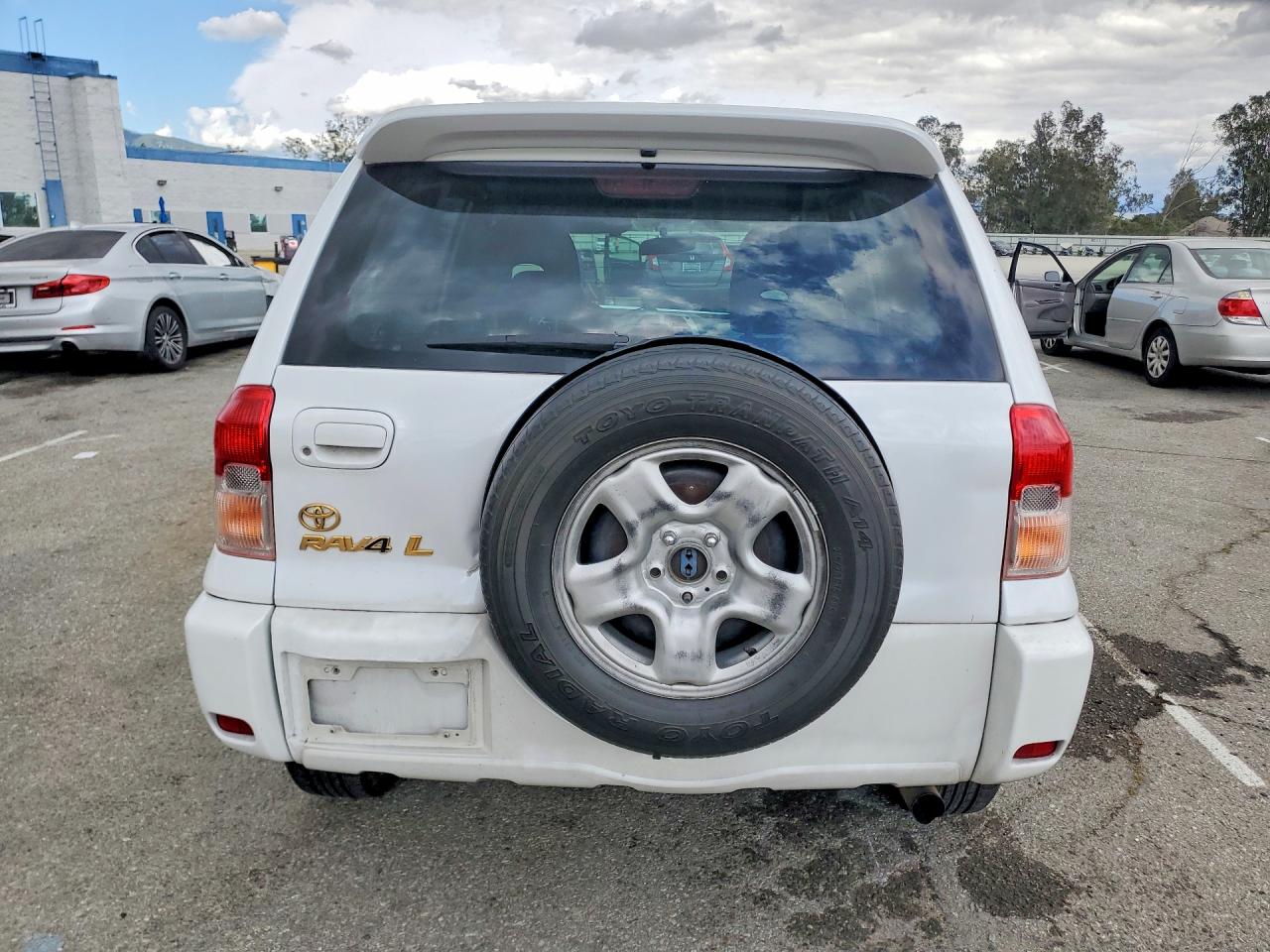 2002 TOYOTA RAV4 BASE photo 11