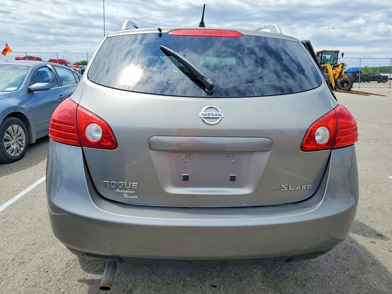 2009 NISSAN ROGUE S photo 11