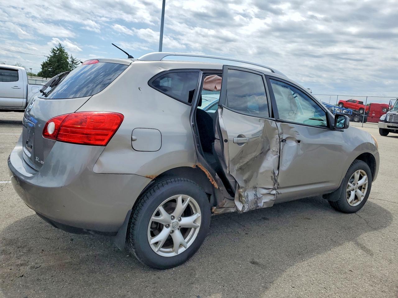 2009 NISSAN ROGUE S photo 5