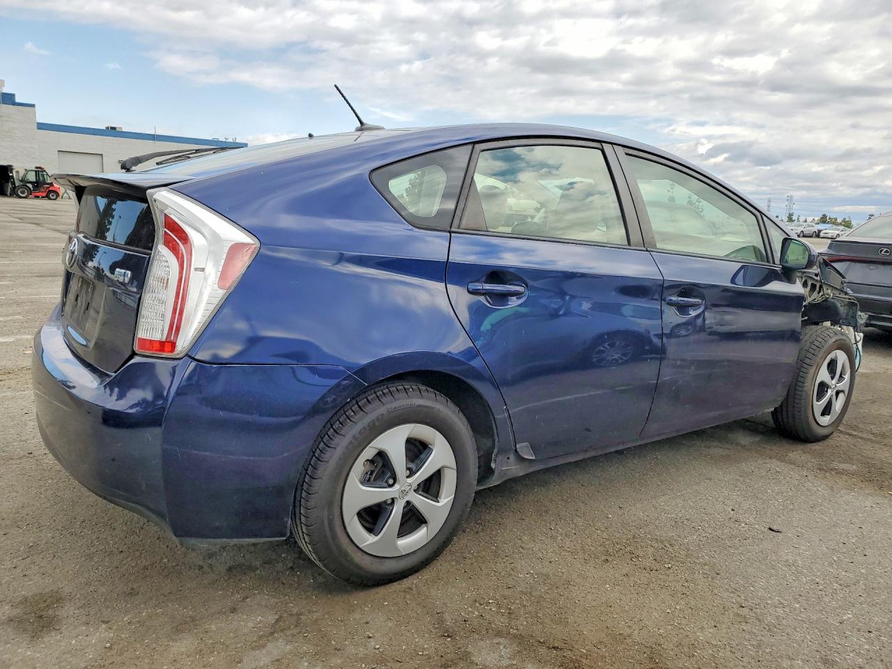 2012 TOYOTA PRIUS THREE photo 7
