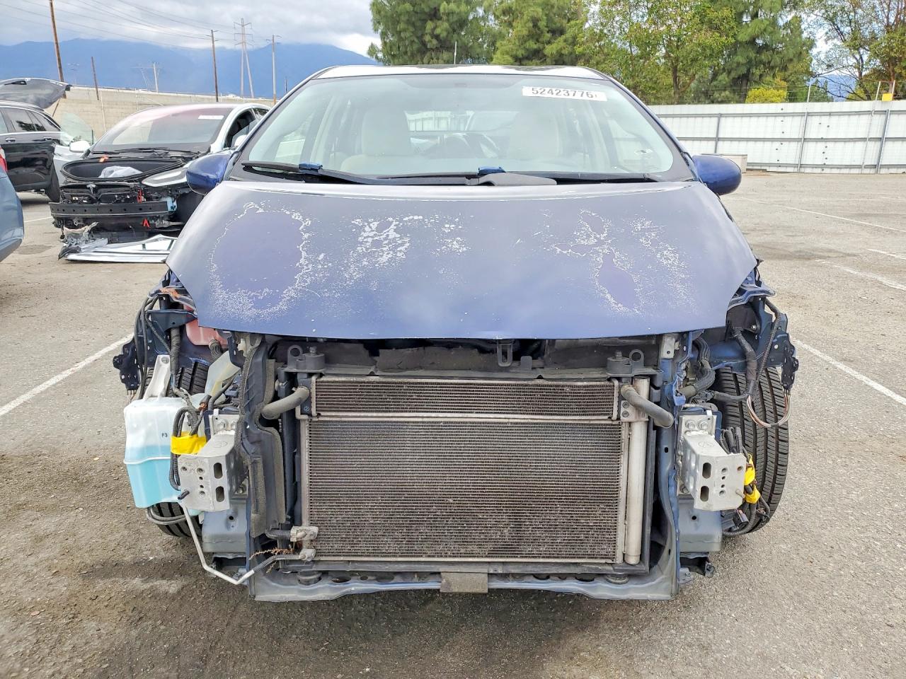 2012 TOYOTA PRIUS THREE photo 13