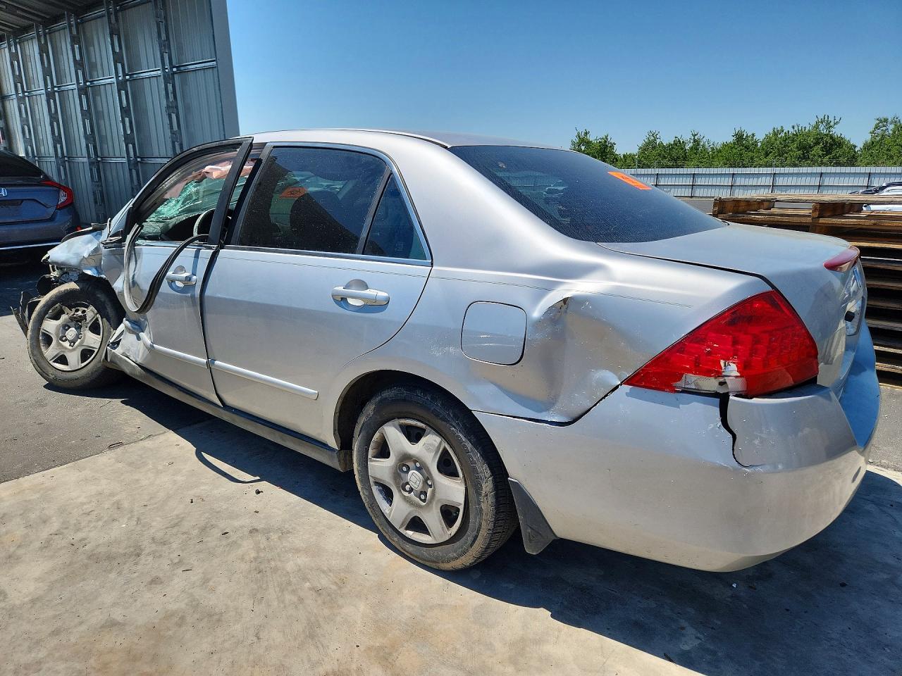 2007 HONDA ACCORD LX photo 2