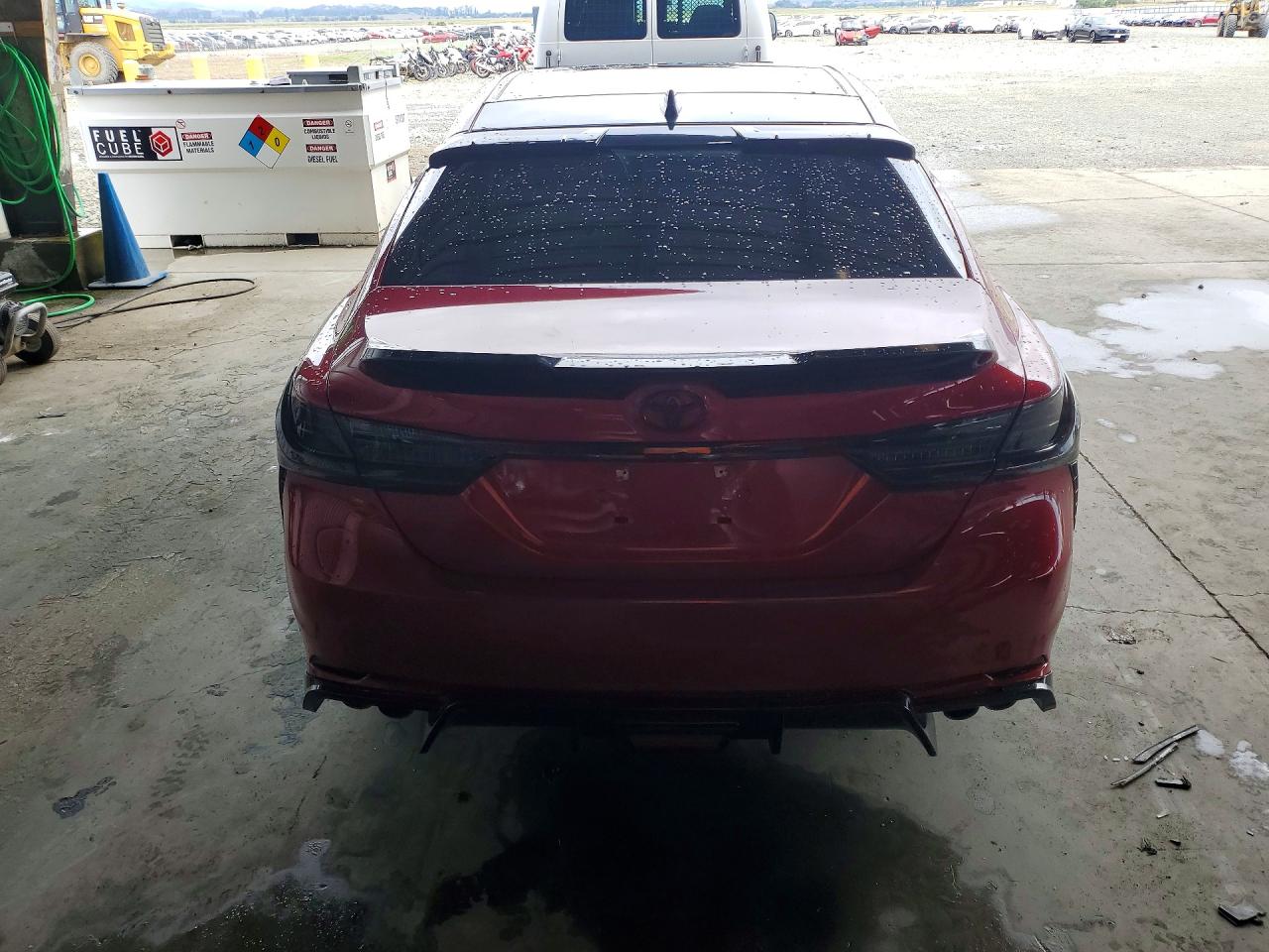 2019 TOYOTA CAMRY XSE photo 6